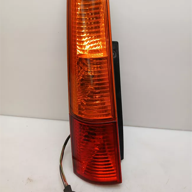 Fanale posteriore sinistro