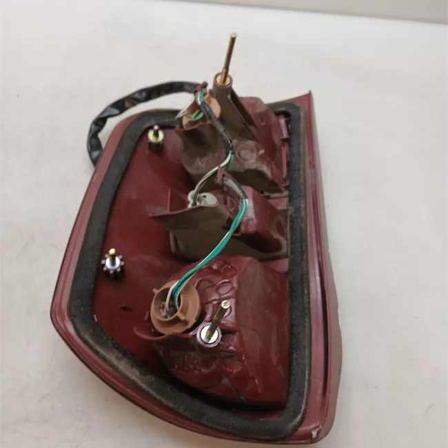 Fanale posteriore sinistro