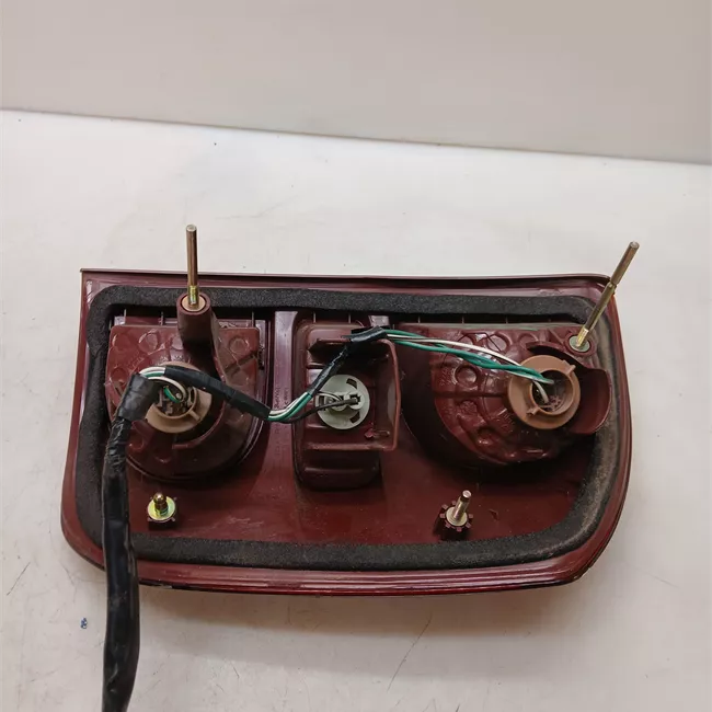 Fanale posteriore sinistro