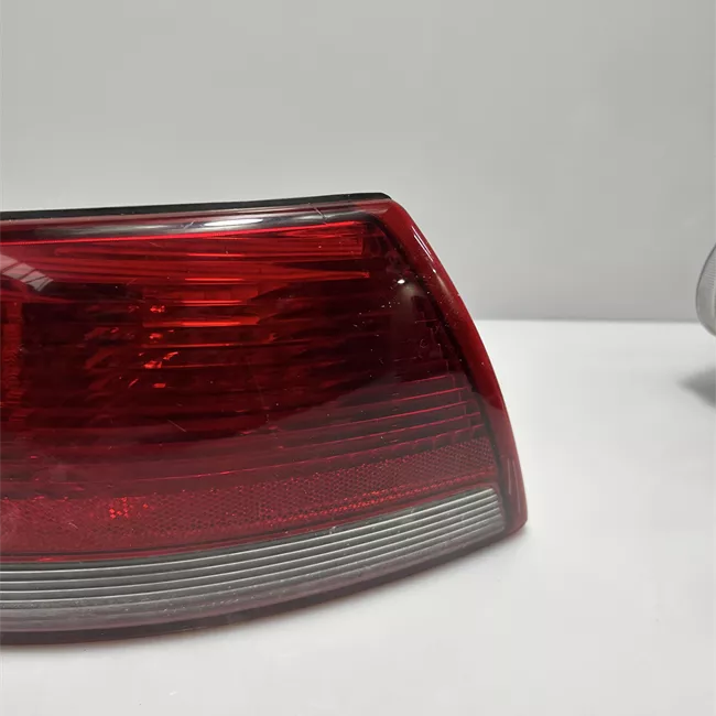 Fanale posteriore sinistro