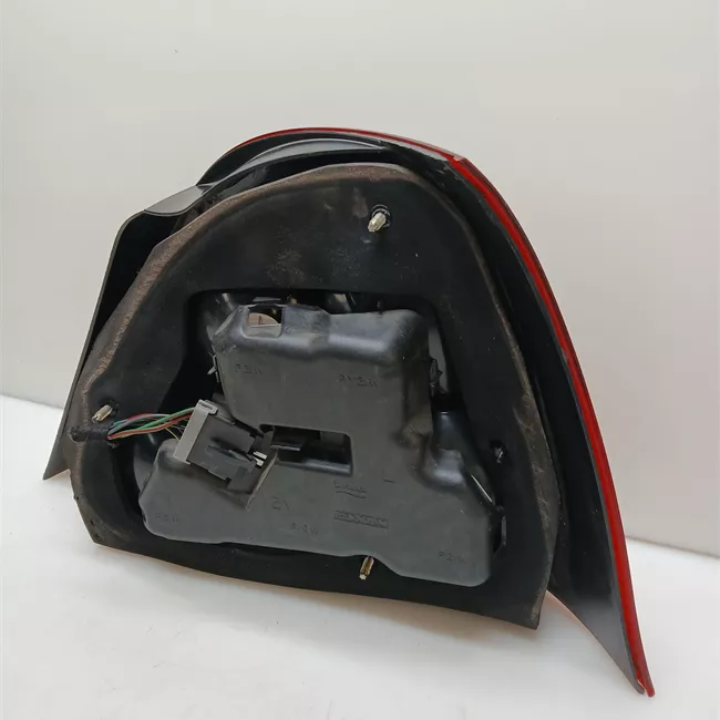 Fanale posteriore sinistro