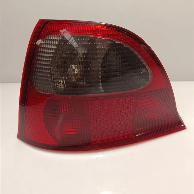 Fanale posteriore sinistro