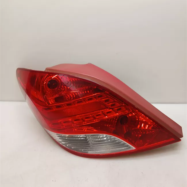 Fanale posteriore sinistro