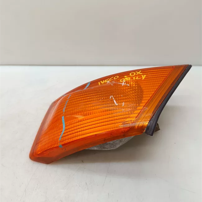 Fanalino anteriore sinistro