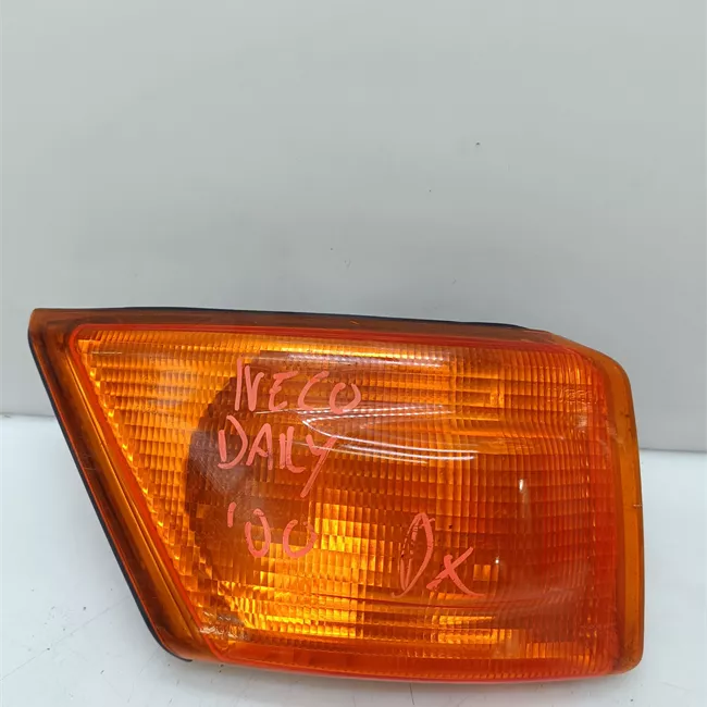 Fanalino anteriore destro