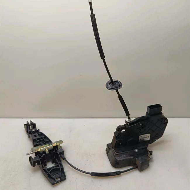 Serratura porta anteriore destra