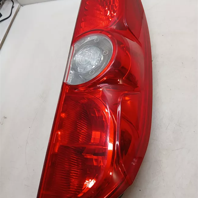 Fanale posteriore destro portello posteriore