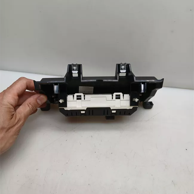 Display multifunzione basse