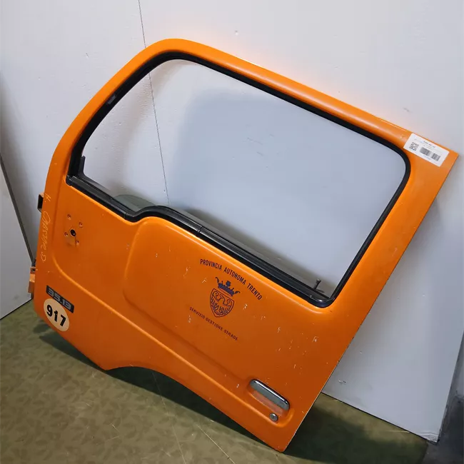 Porta anteriore sinistra