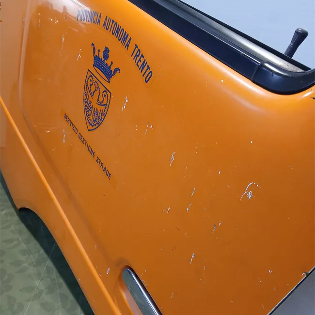 Porta anteriore sinistra