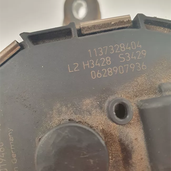 Motorino tergiparabrezza divergente sinistro