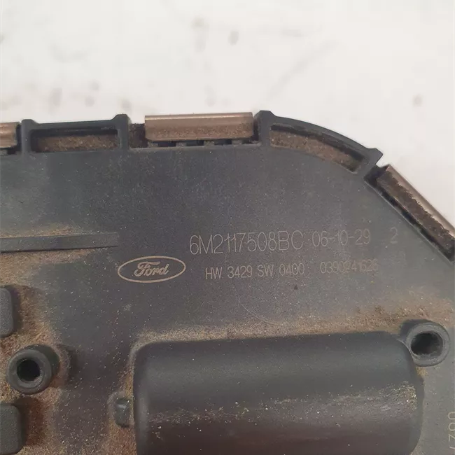 Motorino tergiparabrezza divergente destro