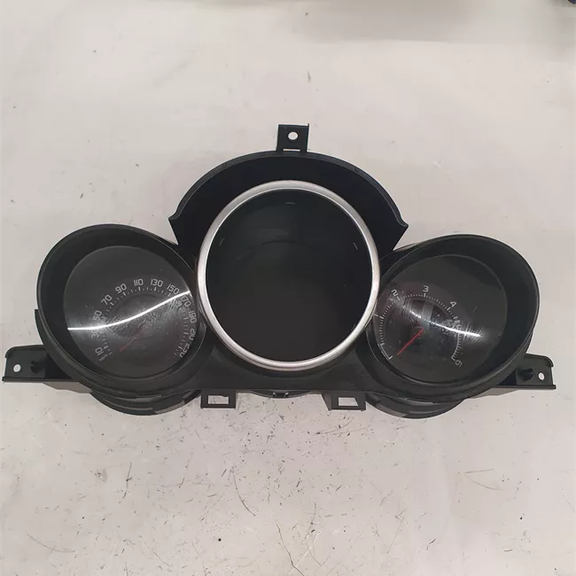 Quadro strumenti completo con displaty molutifunzione