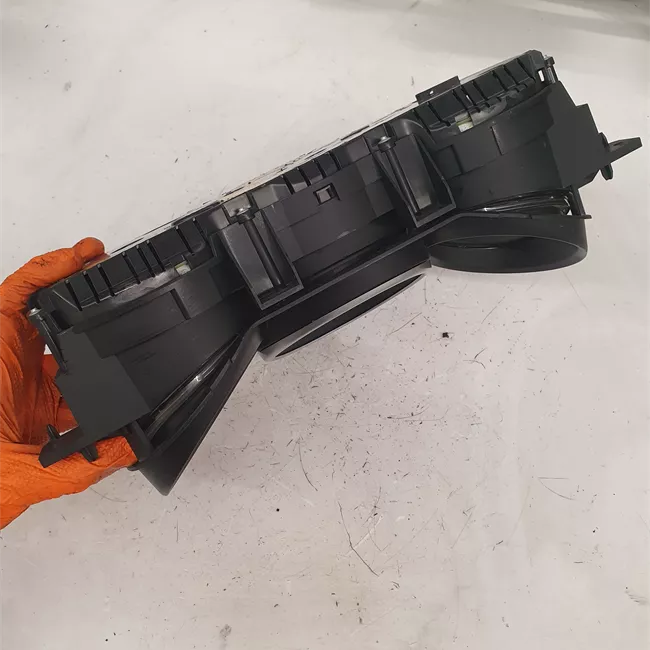 Quadro strumenti completo con displaty molutifunzione