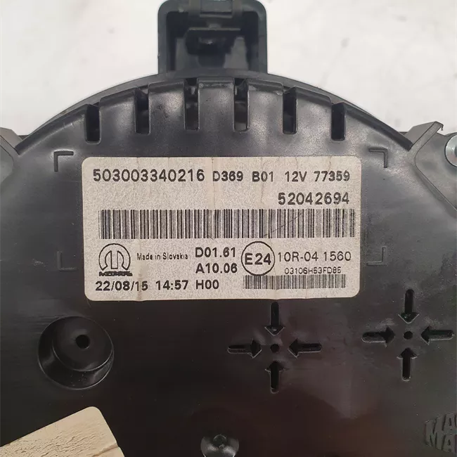 Quadro strumenti completo con displaty molutifunzione