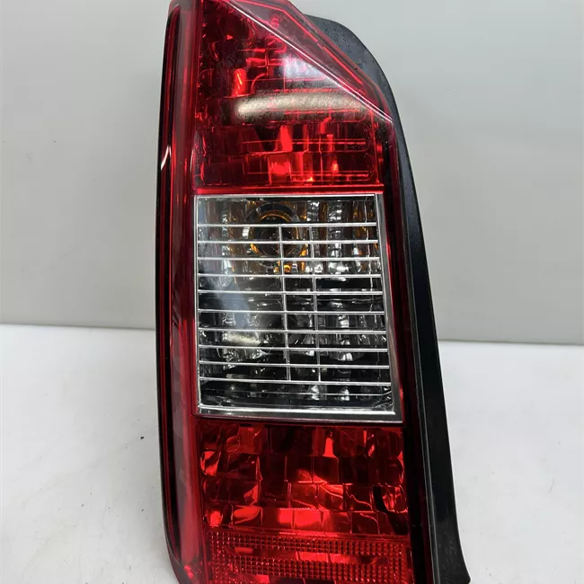 Fanale posteriore sinistro