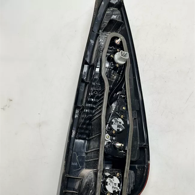 Fanale posteriore sinistro