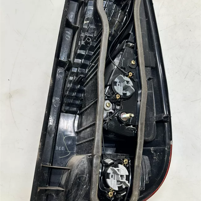 Fanale posteriore sinistro