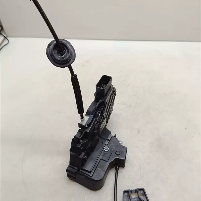 Serratura porta posteriore destra