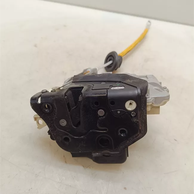 Serratura porta anteriore destra