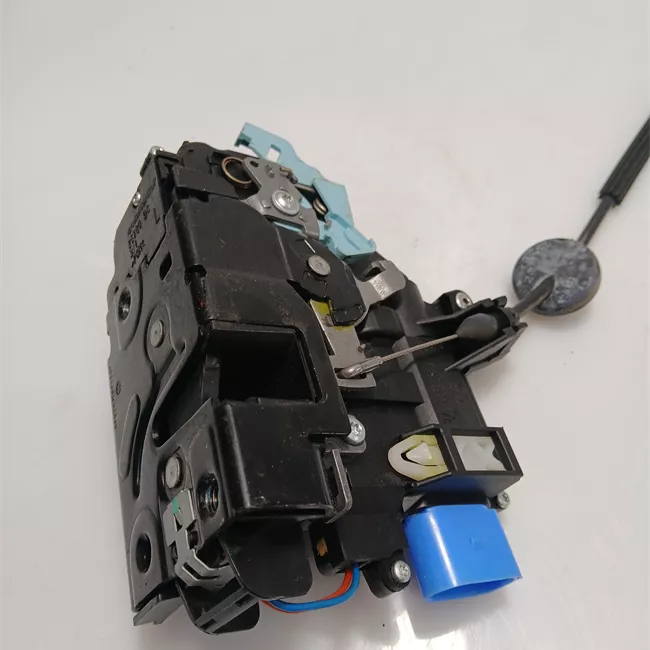 Serratura porta anteriore sinistra