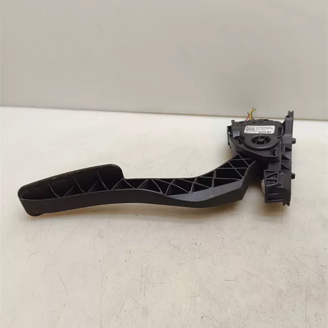 Pedale acceleratore atm