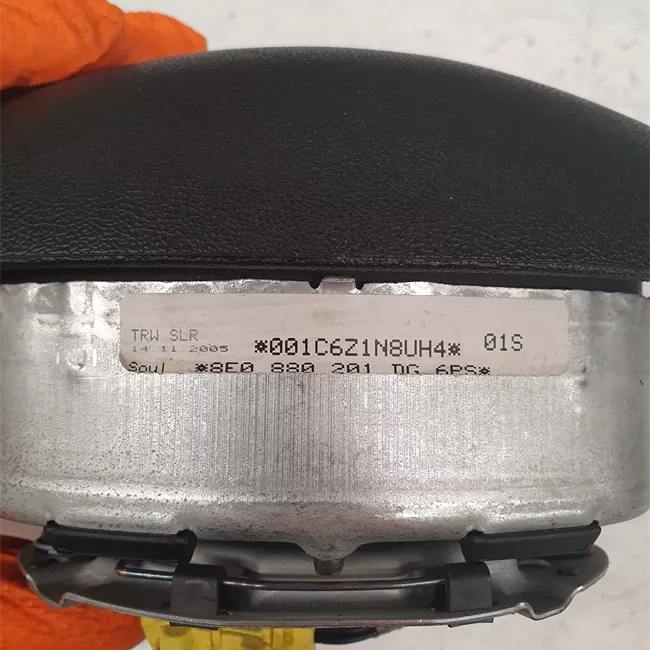 Dispositivo airbag lato guida