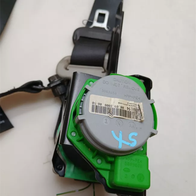 Cintura di sicurezza anteriore sinistra con aggancio