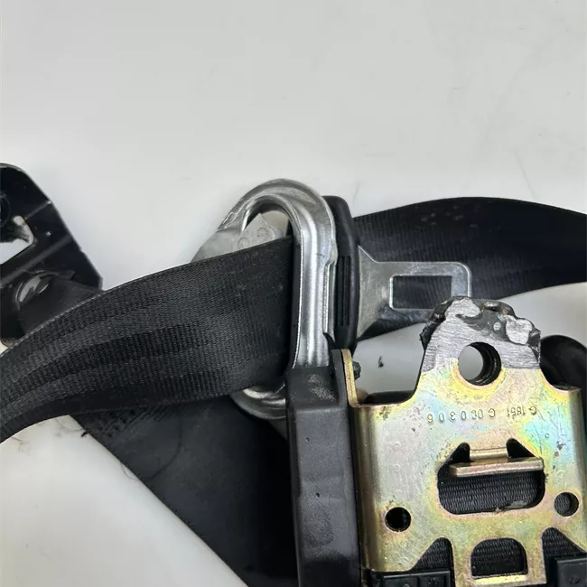 Cintura di sicurezza anteriore sinistra