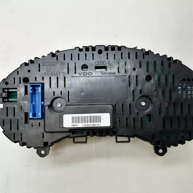 Quadro strumenti completo 280km/h