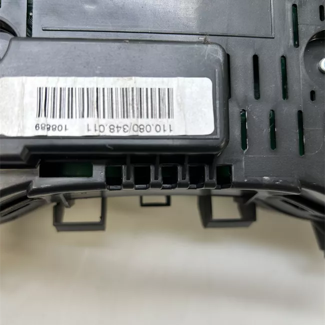 Quadro strumenti completo 280km/h