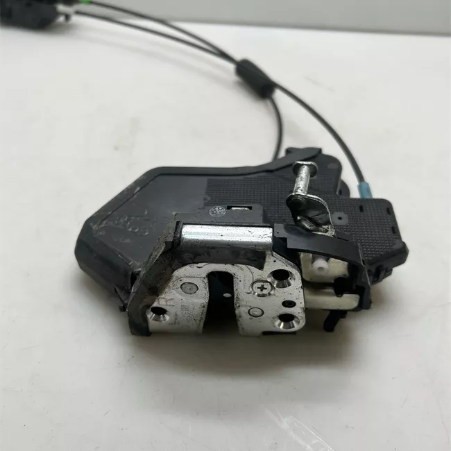 Serratura porta posteriore destra