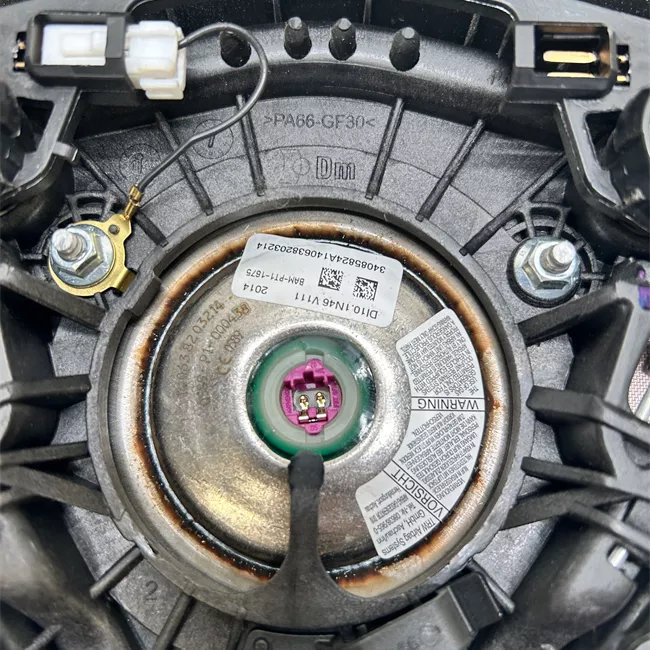 Dispositivo airbag lato guida