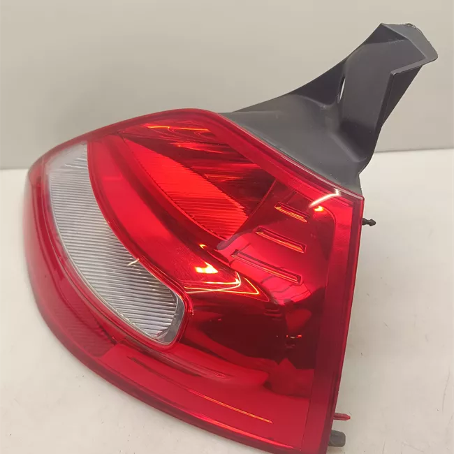 Fanale posteriore destro