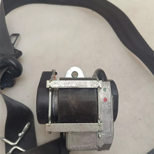 Cintura di sicurezza anteriore sinistra