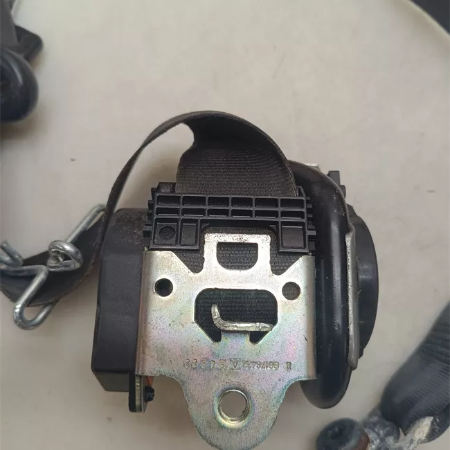 Cintura di sicurezza anteriore sinistra