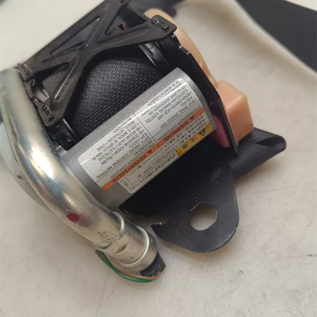 Cintura di sicurezza anteriore sinistra