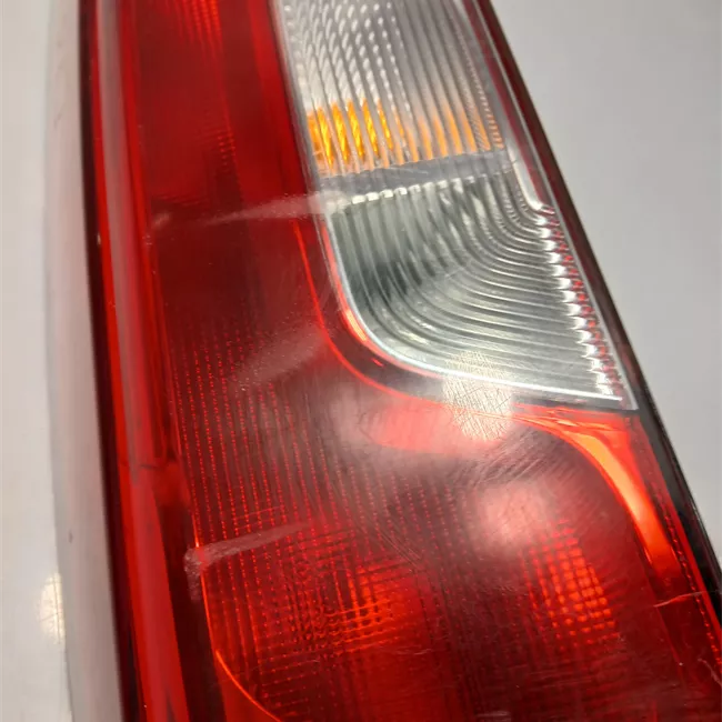 Fanale posteriore sinistro