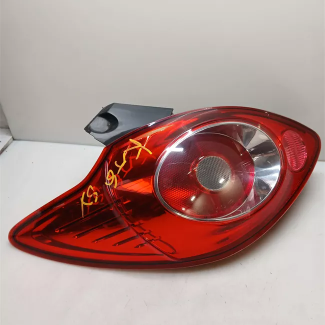 Fanale posteriore sinistro