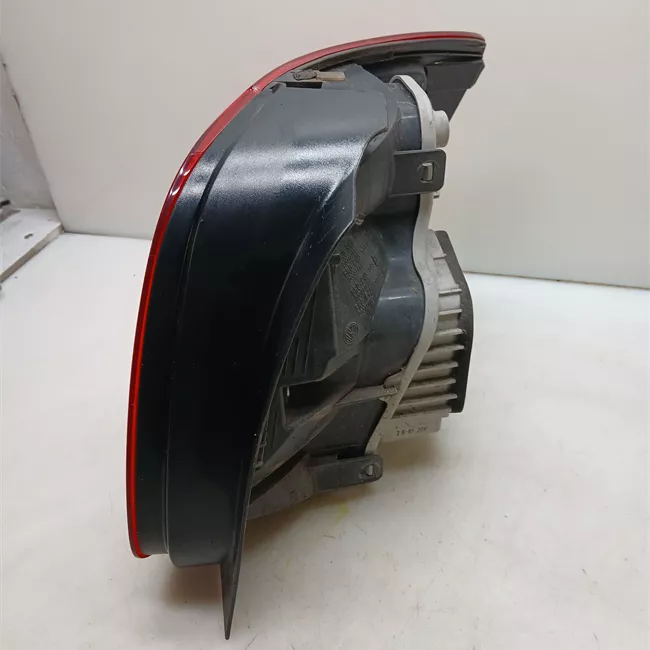 Fanale posteriore sinistro AL