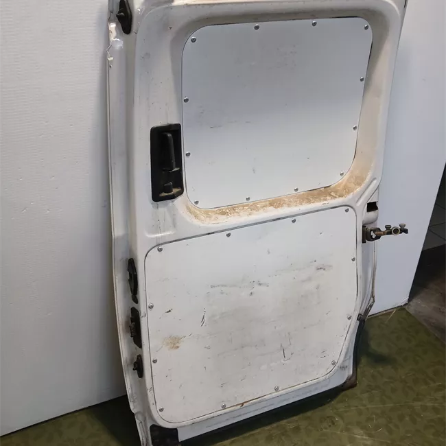 Porta posteriore destra