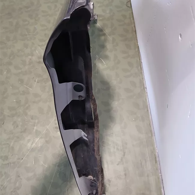 Parafango anteriore sinistro