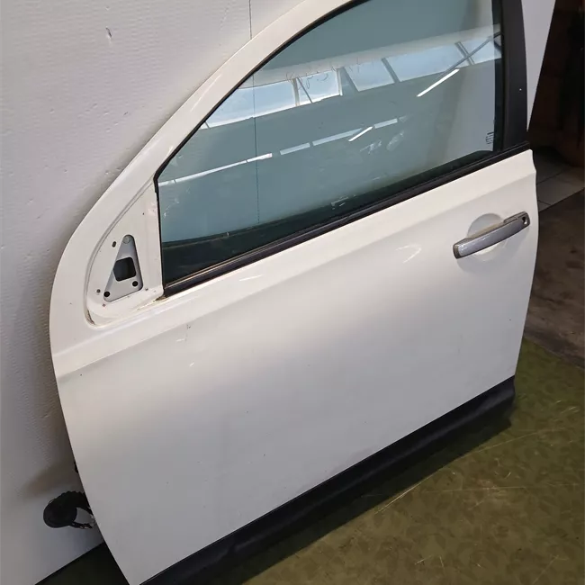 Porta anteriore sinistra