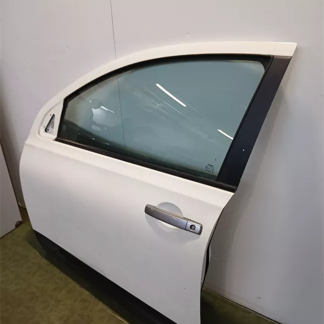 Porta anteriore sinistra