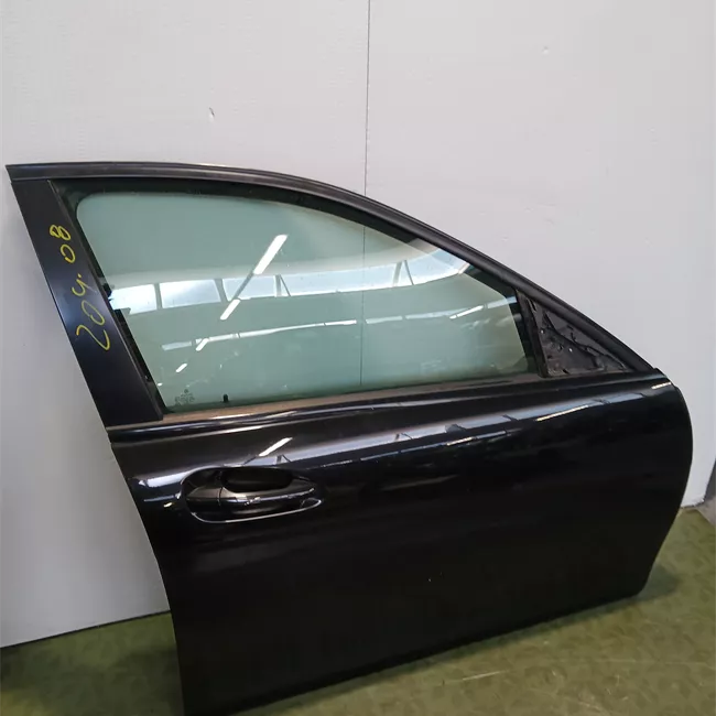 Porta anteriore destra