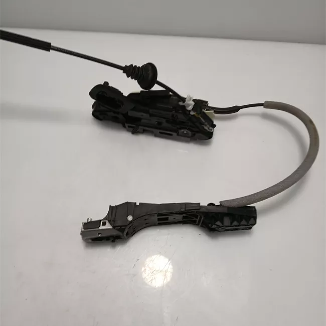 Serratura porta anteriore sinistra