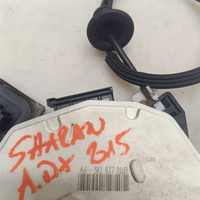 Serratura porta anteriore destra