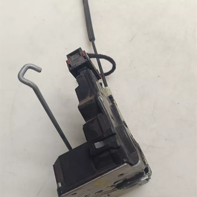 Serratura porta anteriore sinistra