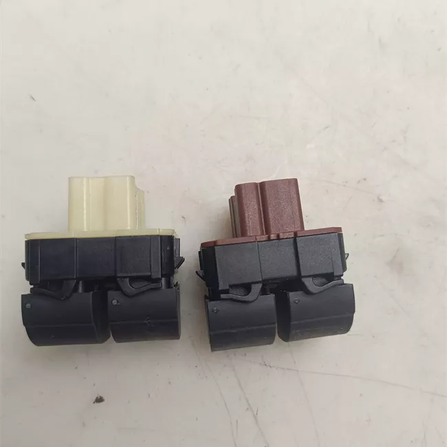 Interruttore alzacristalli porta anteriore