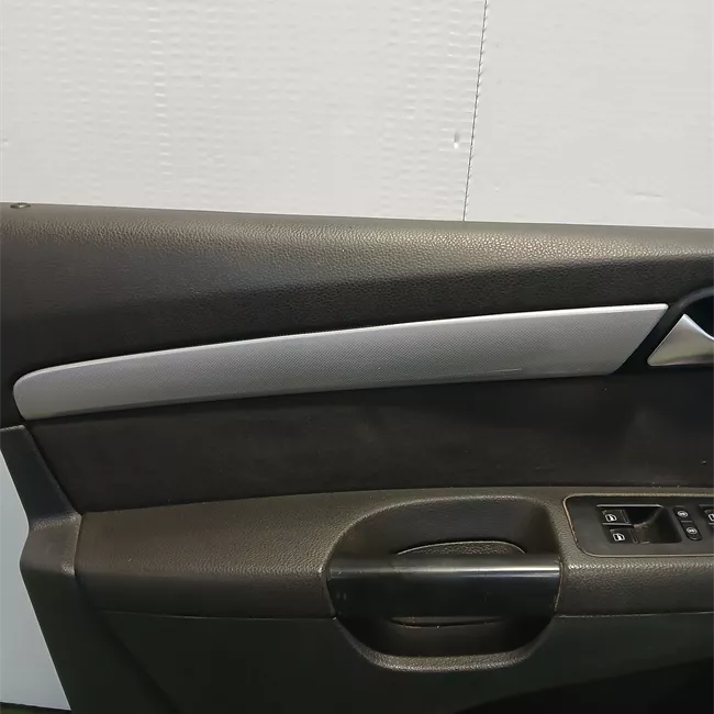 Pannello interno porta anteriore sinistro Tessuto nero titanio